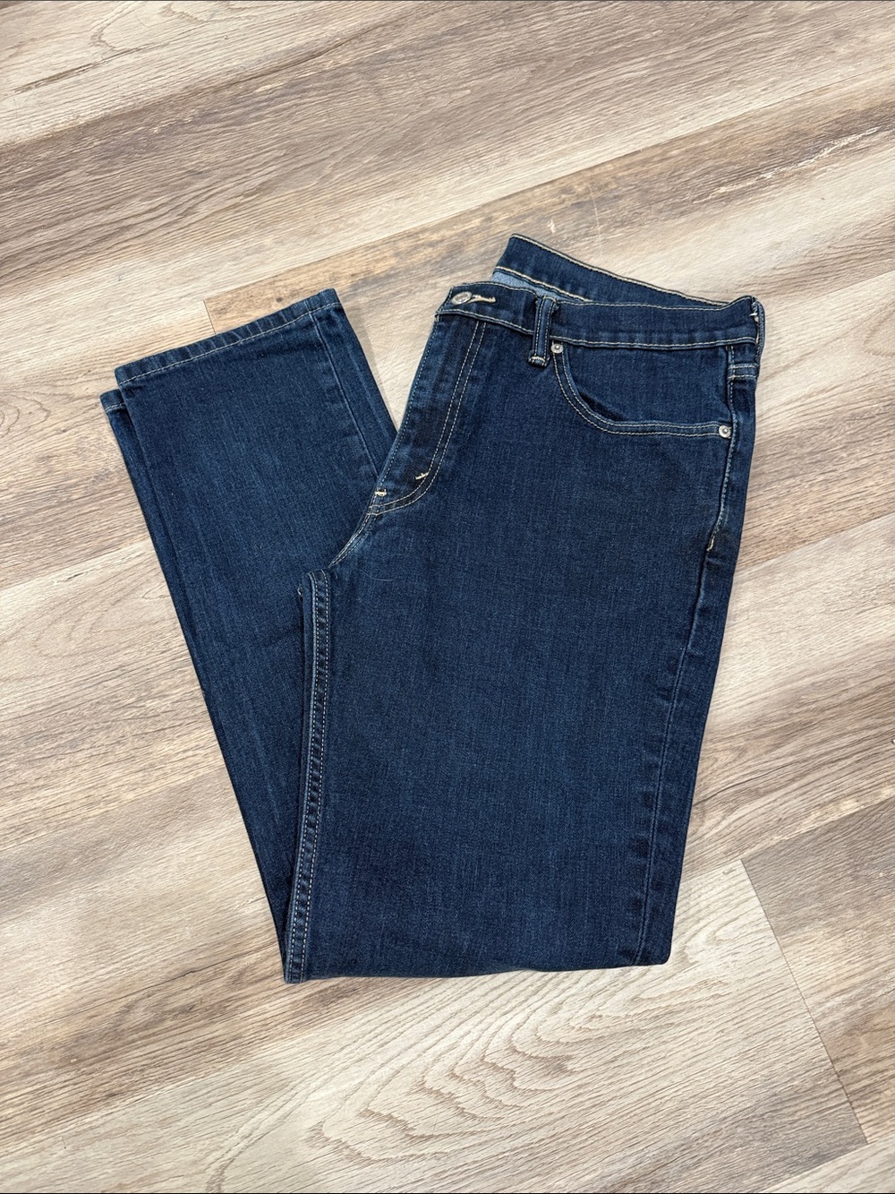 Levi’s 511 men’s dark wash jeans size 36 x 32